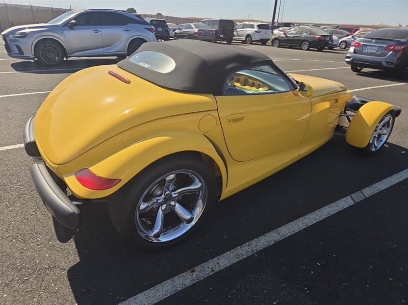 Used 2002 Chrysler Prowler RWD image 3