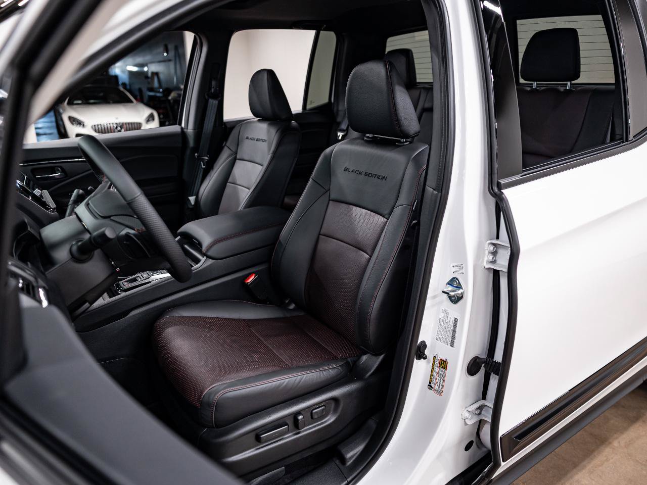 Used 2026 Honda Ridgeline Black Edition image 9