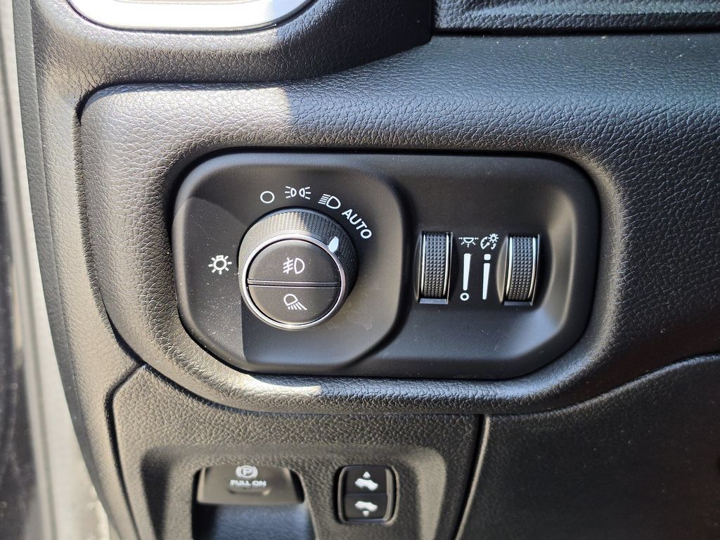Certified 2023 RAM 1500 Laramie AWD/4WD image 28