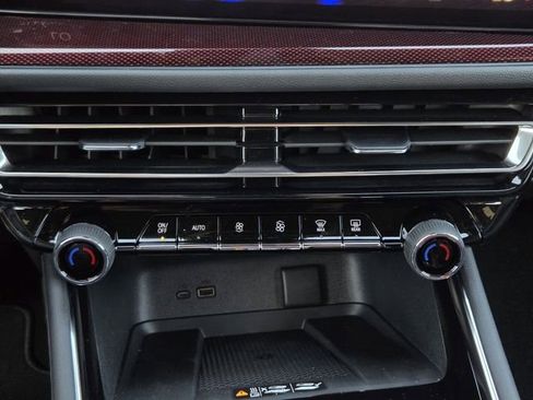 New 2026 Chevrolet Traverse RS image 15