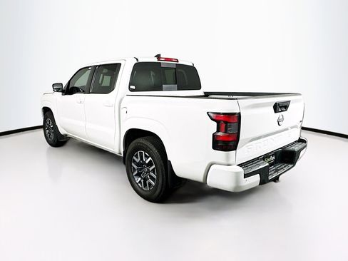 Used 2024 Nissan Frontier SL w/ Technology Package image 5