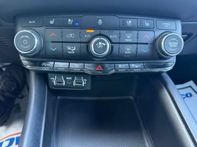 Used 2024 Dodge Durango GT AWD/4WD image 34