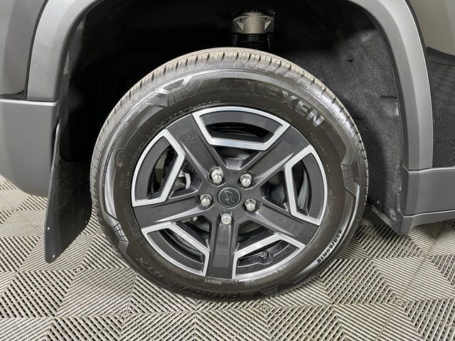 Used 2026 Jeep Cherokee Laredo AWD/4WD image 12