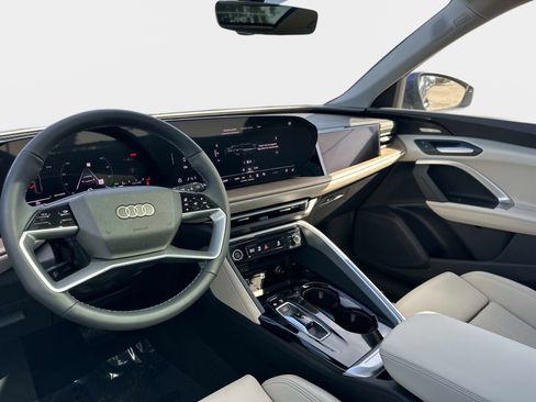 New 2025 Audi Q5 Prestige image 16