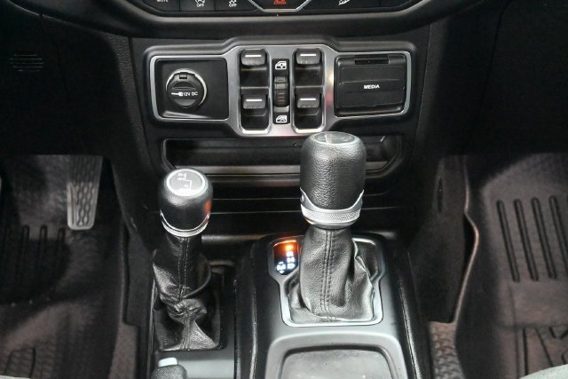 Used 2019 Jeep Wrangler Unlimited Sport S AWD/4WD image 22