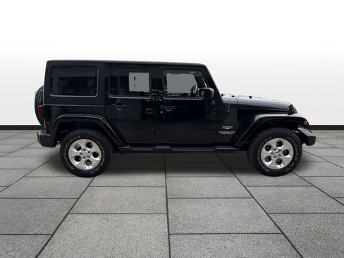 Used 2015 Jeep Wrangler Unlimited Sahara w/ Connectivity Group image 6
