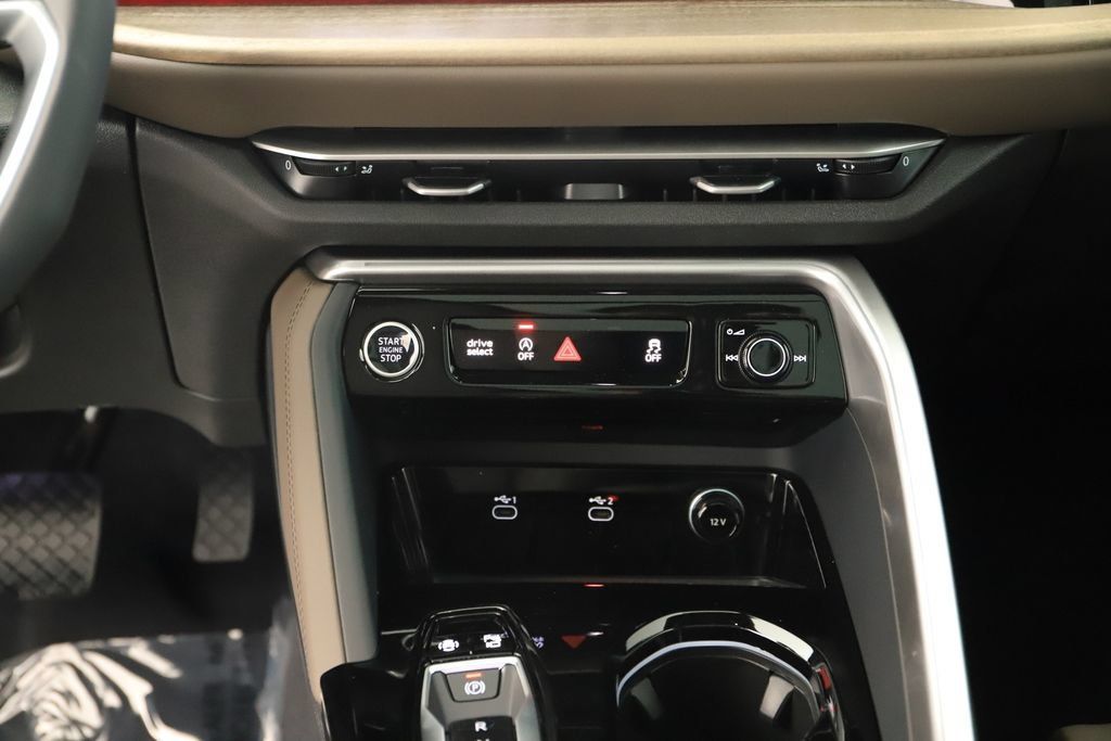 New 2026 Audi Q5 Premium Plus AWD/4WD image 21
