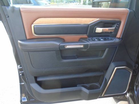 Used 2024 RAM 3500 Limited w/ Safety Group image 57