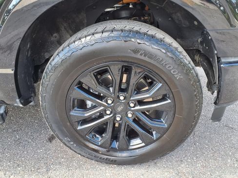 Used 2024 Ford F150 Lariat w/ Equipment Group 502A High AWD/4WD image 9