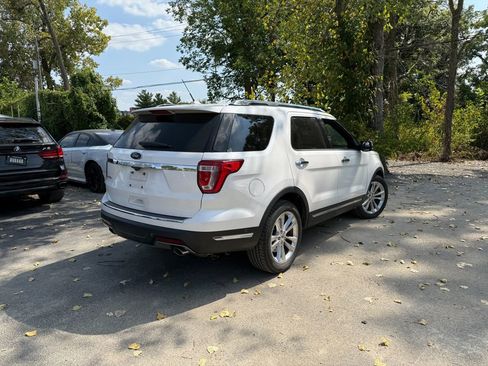 Used 2018 Ford Explorer Limited w/ Equipment Group 301A image 3