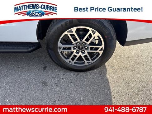 New 2025 Ford Expedition Active image 17