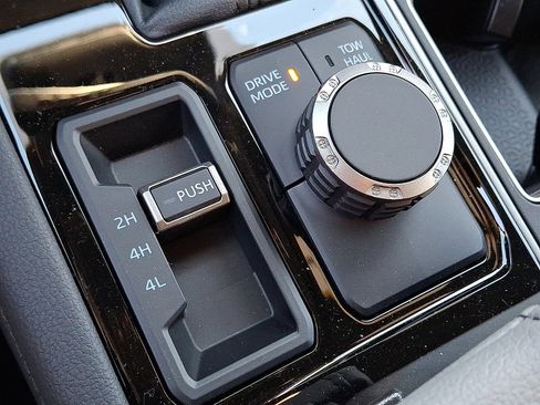 New 2026 Toyota Tundra Limited AWD/4WD image 16