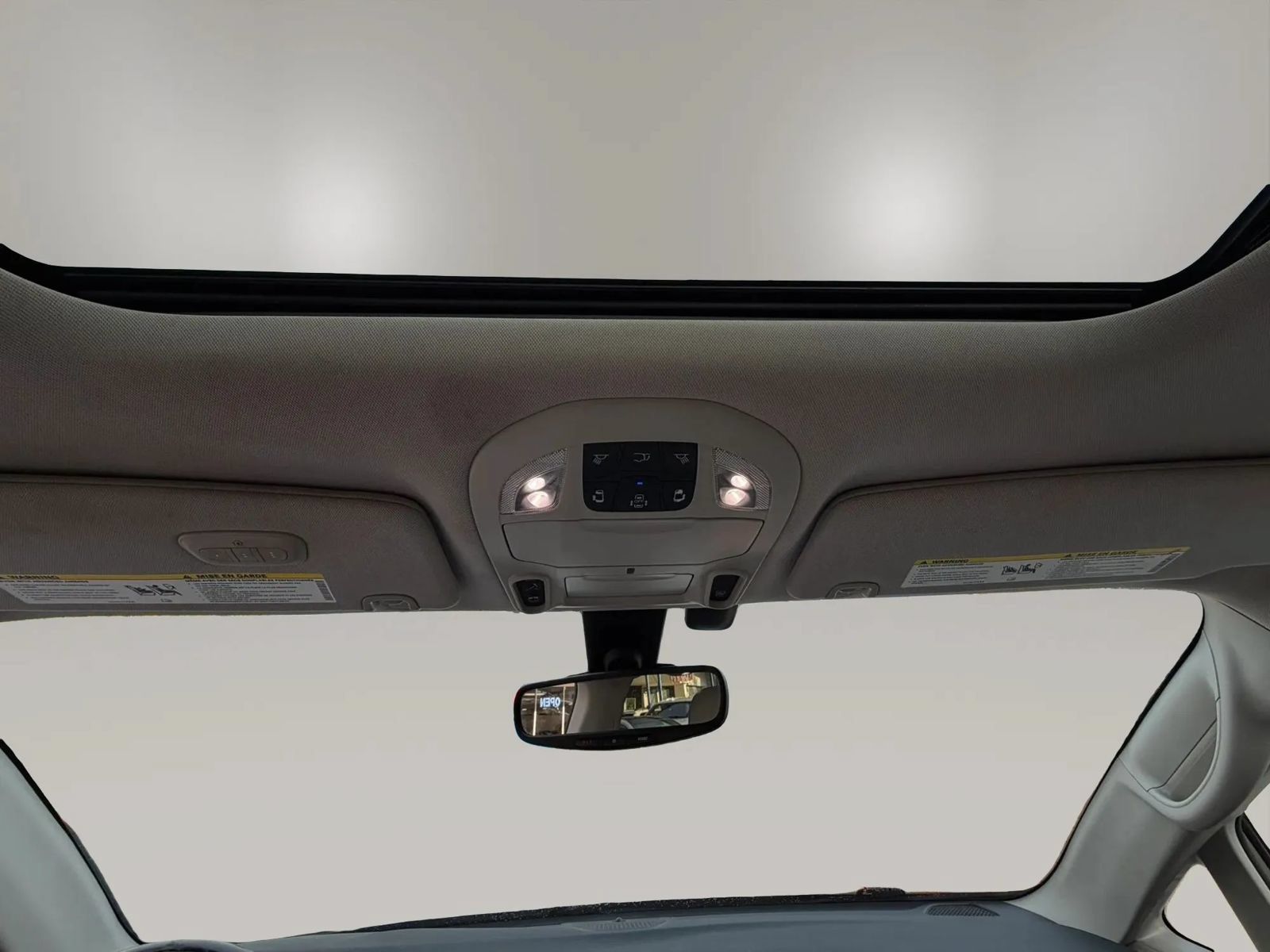 Used 2017 Chrysler Pacifica Limited FWD image 18