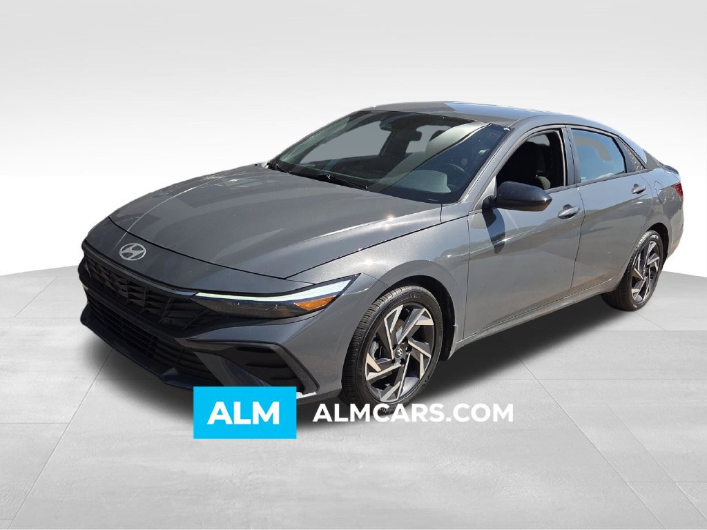 Certified 2025 Hyundai Elantra Sport FWD image 1