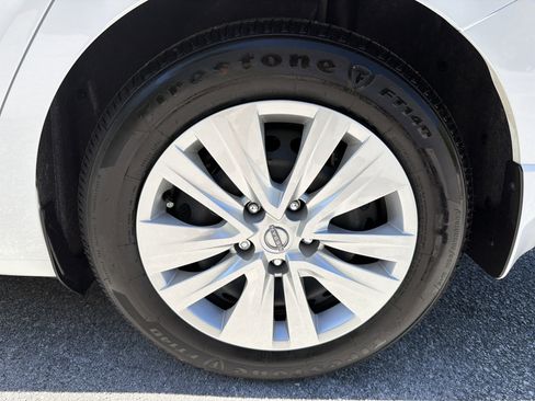 Used 2025 Nissan Sentra S FWD image 19
