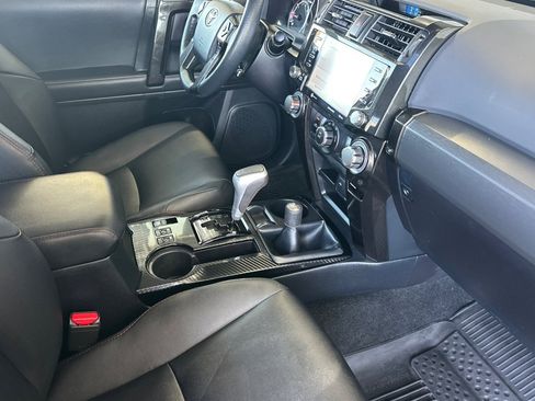 Certified 2023 Toyota 4Runner TRD Off-Road Premium w/ Moonroof Package AWD/4WD image 15