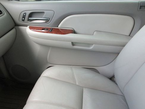 Used 2008 Chevrolet Silverado 2500 LTZ w/ Safety Package image 32