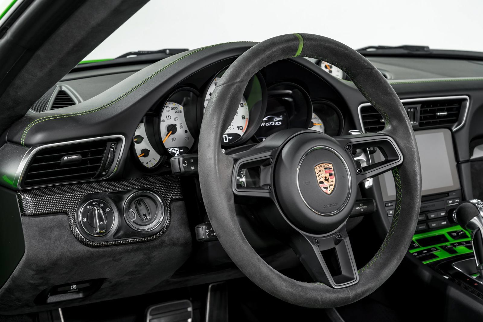 Used 2019 Porsche 911 GT3 RS RWD image 14