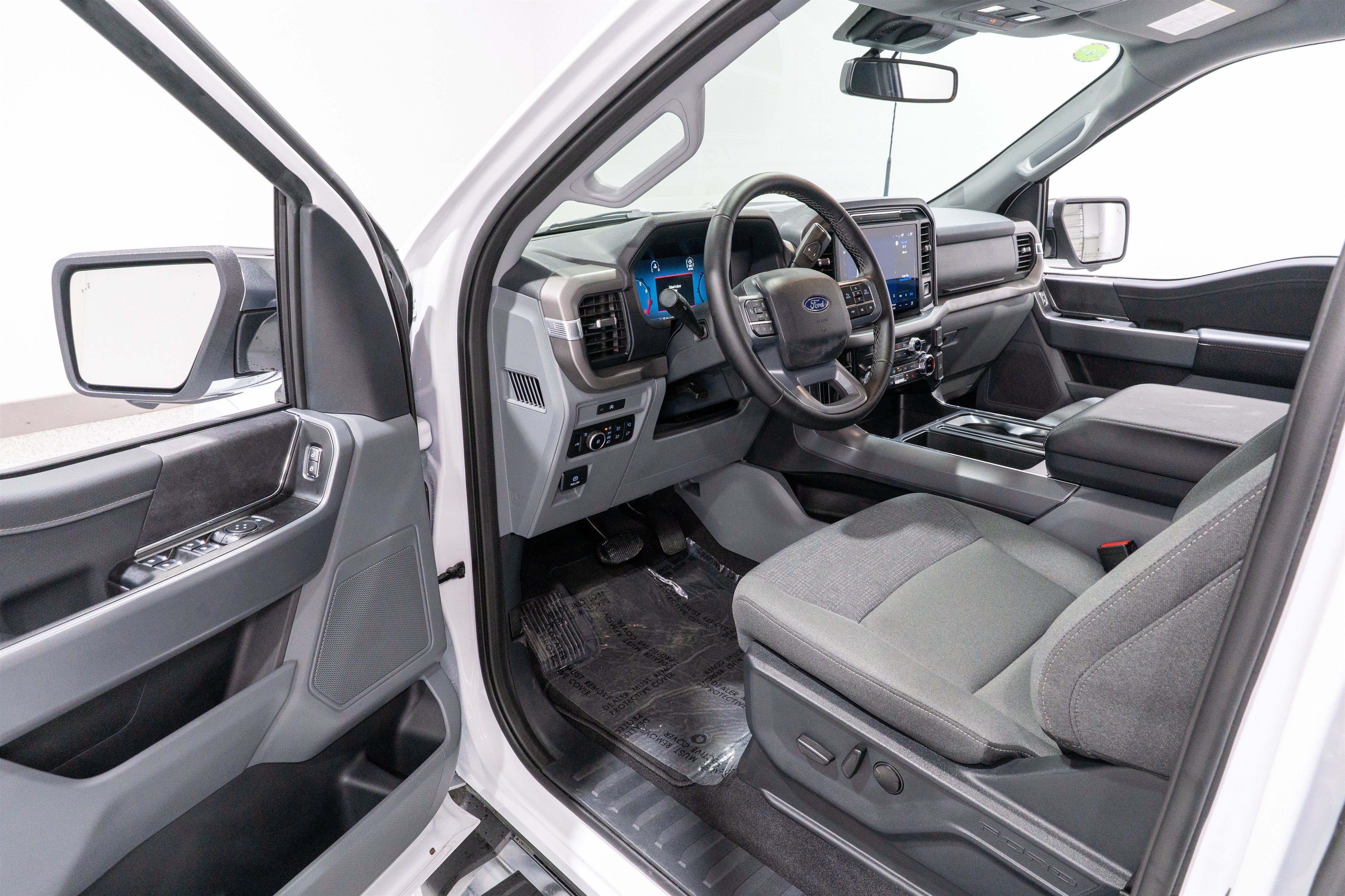 Used 2025 Ford F150 XLT w/ Equipment Group 302A MID RWD image 13
