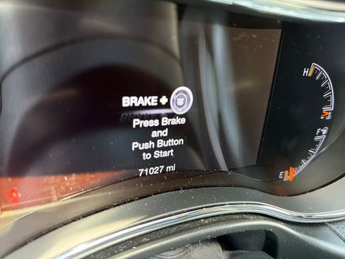 Used 2019 Jeep Grand Cherokee Limited AWD/4WD image 10