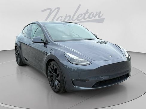Used 2023 Tesla Model Y Long Range AWD/4WD image 8