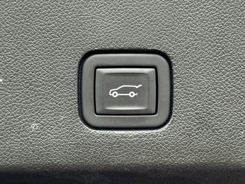 Certified 2022 Cadillac XT6 Sport w/ Platinum Package image 39