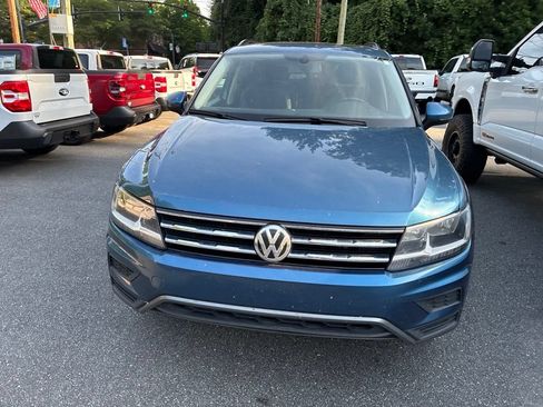 Used 2020 Volkswagen Tiguan SE AWD/4WD image 4