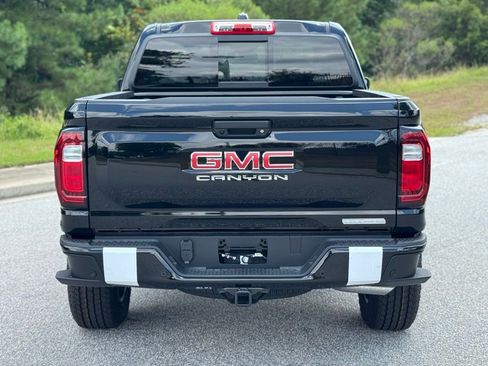 New 2026 GMC Canyon Elevation w/ Convenience Package image 12