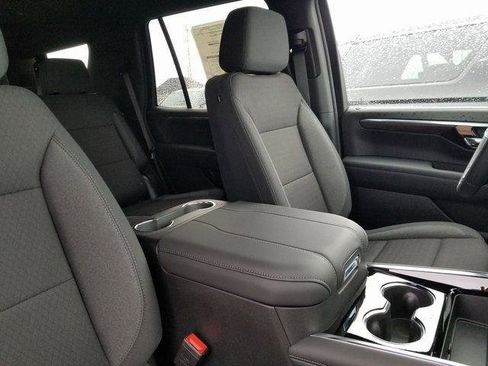 New 2026 Chevrolet Tahoe LS image 18