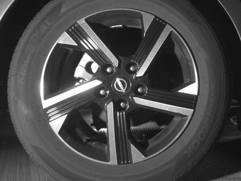 Used 2025 Nissan Sentra SV image 15