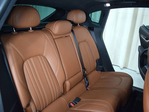 Certified 2023 Maserati Levante GT AWD/4WD image 19
