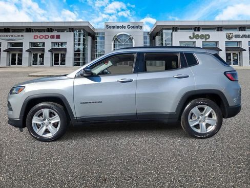 Used 2022 Jeep Compass Latitude image 5