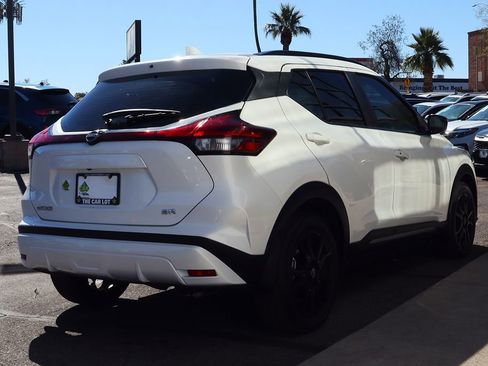 Used 2023 Nissan Kicks SR image 13