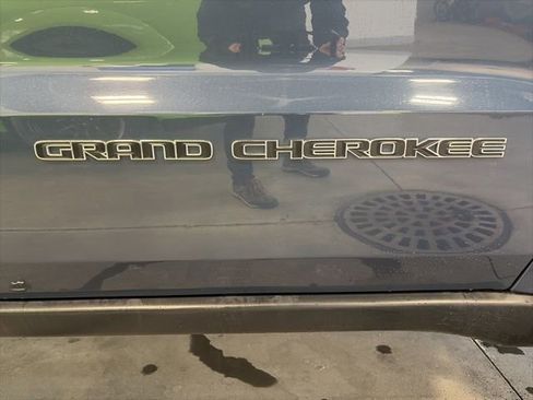 Used 2019 Jeep Grand Cherokee Limited image 8