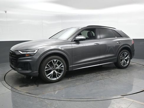 Used 2021 Audi Q8 Premium w/ Black Optic Package image 8