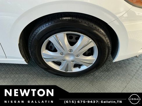 Used 2021 Nissan Sentra S FWD image 39