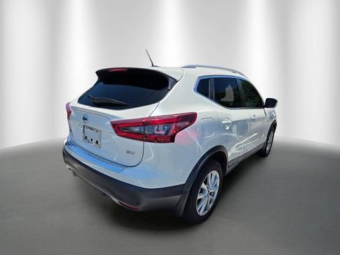 Used 2020 Nissan Rogue Sport SV FWD image 4