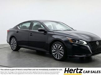 Used 2025 Nissan Altima 2.5 SV video 1