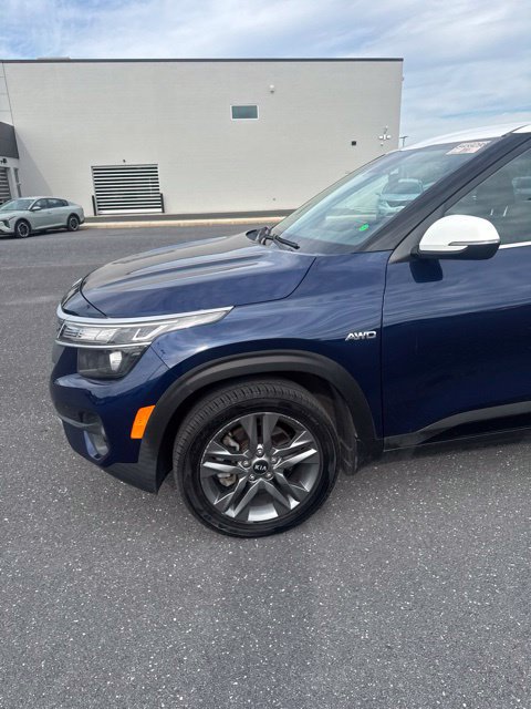 Certified 2021 Kia Seltos S AWD/4WD image 2