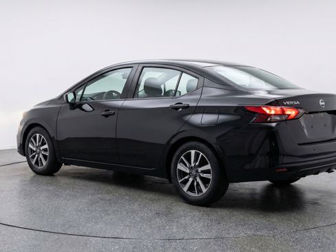 Used 2025 Nissan Versa SV image 6