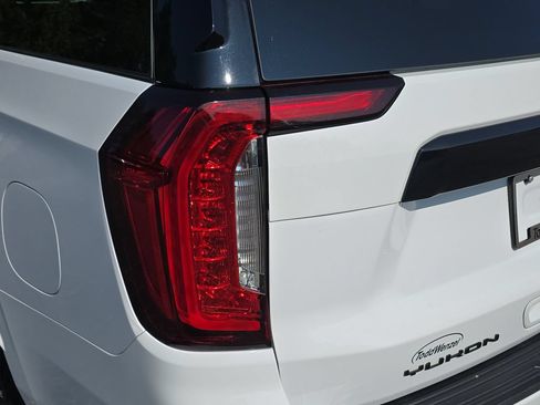 Certified 2023 GMC Yukon XL AT4 w/ LPO, Floor Liner Package AWD/4WD image 36