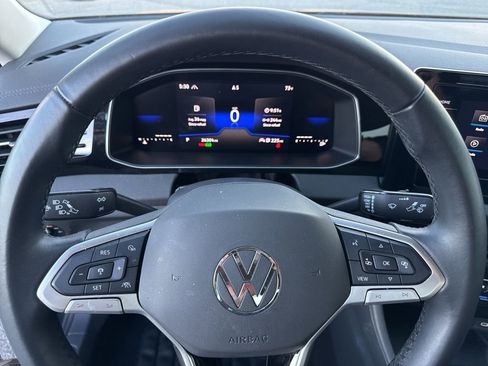 Certified 2025 Volkswagen Jetta S image 27