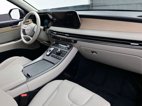 Used 2023 Hyundai Palisade Limited image 15