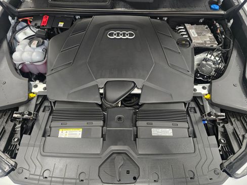 Certified 2025 Audi Q8 Premium Plus w/ Premium Plus Package image 10