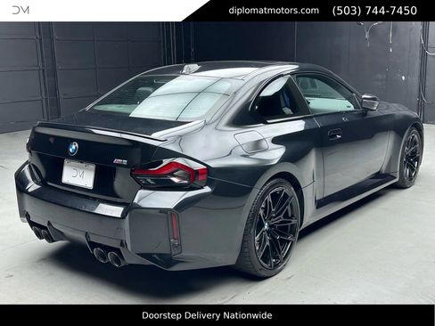 Used 2024 BMW M2 w/ Lighting Package image 8