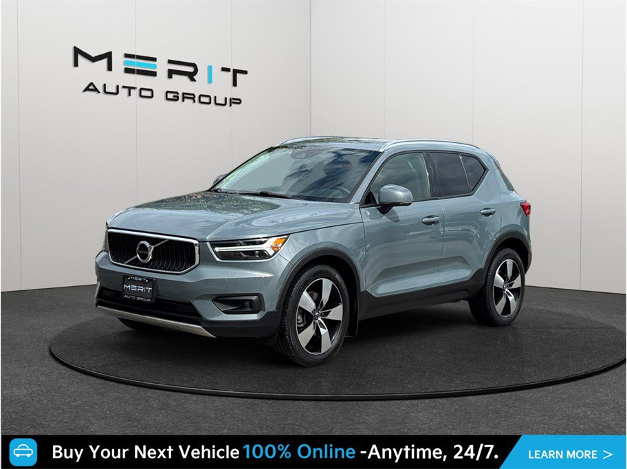 Used 2021 Volvo XC40 T5 Momentum w/ Premium Package AWD/4WD image 4