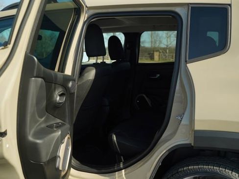 Used 2016 Jeep Renegade 75th Anniversary image 14