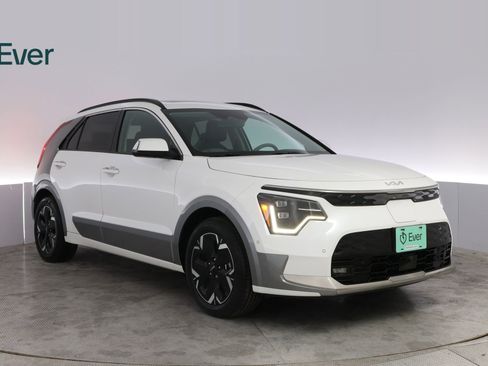 Used 2023 Kia Niro Wave FWD image 13