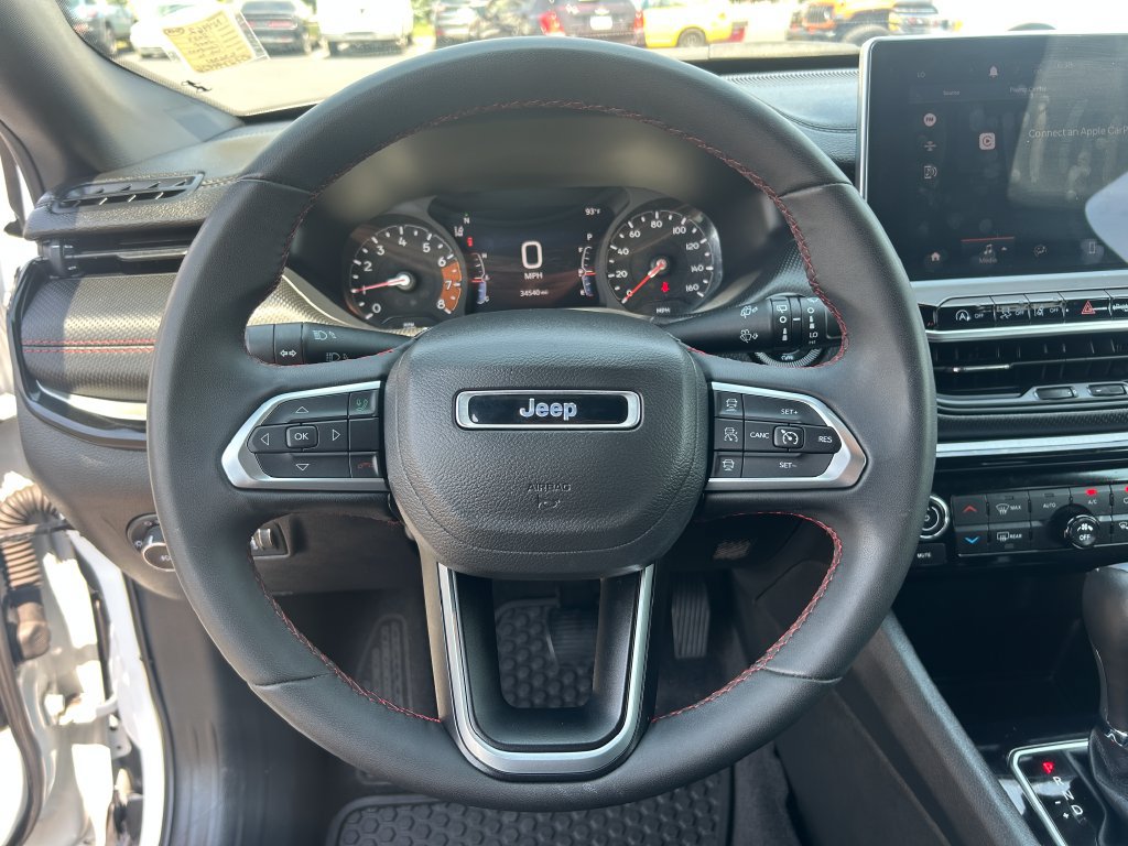Used 2025 Jeep Compass Trailhawk AWD/4WD image 23