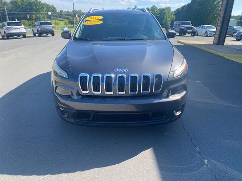 Used 2014 Jeep Cherokee Latitude w/ Trailer Tow Group FWD image 2